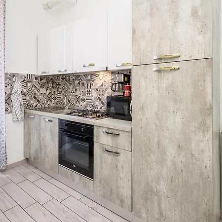 Ciupi Daire Roma